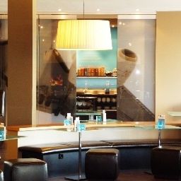 Hall Motel One Airport Fotos