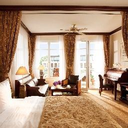  Yachthafenresidenz Hohe Düne Fotos