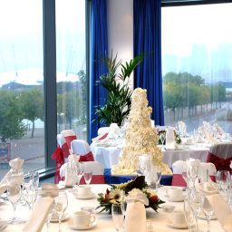 Банкетный зал Crowne Plaza LONDON DOCKLANDS Fotos