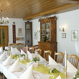 Salle du petit-déjeuner située dans le restaurant Korf Gästehaus Fotos