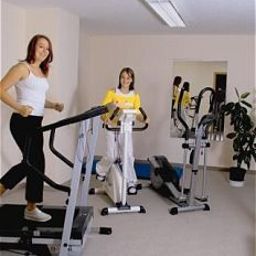 Fitness Grüner Baum garni Fotos