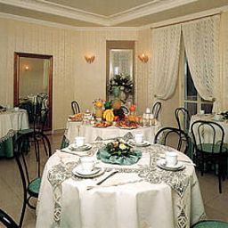 Sala de desayuno Elyse Fotos