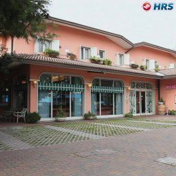 Widok zewnętrzny Alla Campagna Flowers Hotel Fotos