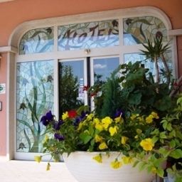 Widok zewnętrzny Alla Campagna Flowers Hotel Fotos