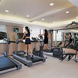 Fitness Howard Johnson All Suites Fotos