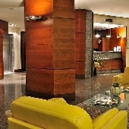 Hall Re Fotos
