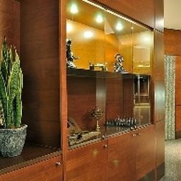 Hall Re Fotos