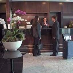 Холл Quality Hotel Afonso Pena Fotos