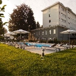Piscine Quality Hotel Yes Fotos