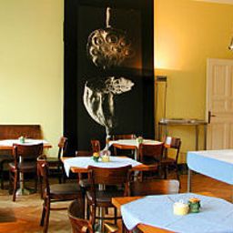 Salle du petit-déjeuner située dans le restaurant Art Nouveau Garni Nichtraucherhotel Fotos