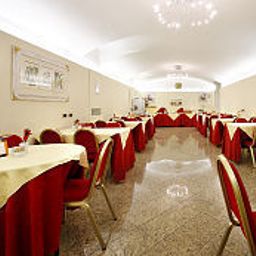Salle du petit-déjeuner Terminal Fotos