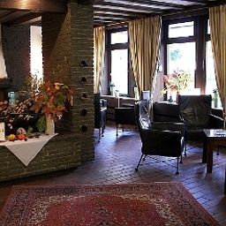 Hall Adler Post Garni Fotos