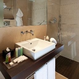 Badezimmer Savhotel Fotos