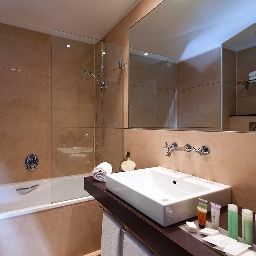 Badezimmer Savhotel Fotos