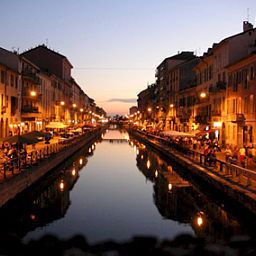 Exterior view Naviglio Grande Fotos
