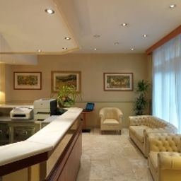 Ресепшен Nuovo Hotel del Porto Fotos