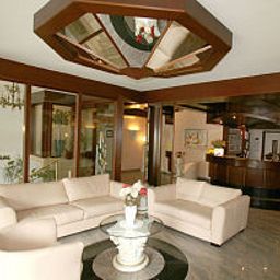 Hall Astro Aparthotel Fotos