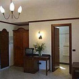 Chambre Ungheria Varese 1946 Fotos