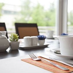 Salle du petit-déjeuner située dans le restaurant Comfort Hotel München Ost Fotos