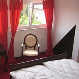 Room Galerie Garni Fotos