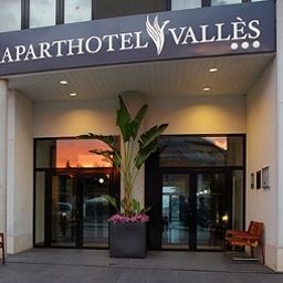 Exterior view Vallès Aparthotel Fotos