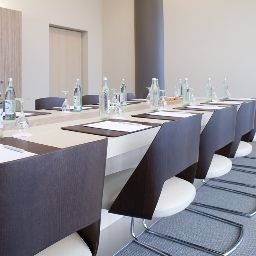Salle de séminaires Mövenpick Fotos