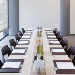 Salle de séminaires Mövenpick Fotos