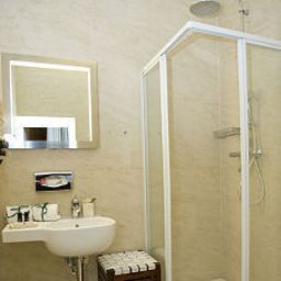 Łazienka Opera Suites Pension Fotos