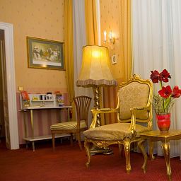 Hala Opera Suites Pension Fotos