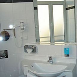 Salle de bains Clarion Collection City Center Fotos