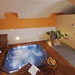 Area wellness Manes Fotos