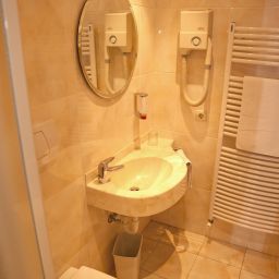 Bathroom Chrys Fotos