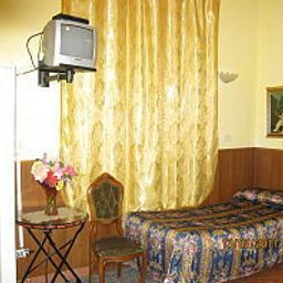 Room Le Petit Fotos