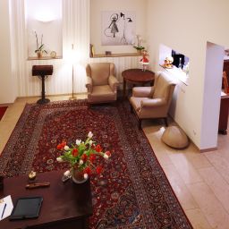 Холл Design-Hotel Vosteen im Stile der 50er + 60er Jahre Fotos