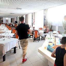 Frühstücksraum im Restaurant Puerto Azul Suite Hotel Fotos