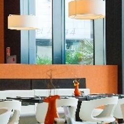 Sala śniadaniowa w restauracji Confortel Aqua 3 Fotos