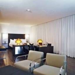 Zimmer AC Hotel Burgos Fotos
