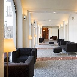 Hall NH Santo Stefano Fotos