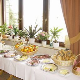 Buffet Zur Waage Fotos