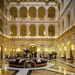 Холл Boscolo Hotel Budapest - Autograph Collection (formerly Boscolo Hotel New York) Fotos