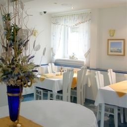 Salle du petit-déjeuner située dans le restaurant Vila Bojana garni Fotos