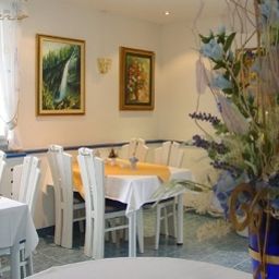 Salle du petit-déjeuner située dans le restaurant Vila Bojana garni Fotos