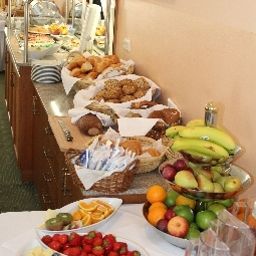 Buffet Goldener Hirsch Fotos