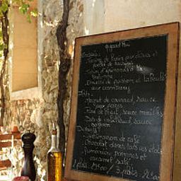 Restauracja Les Mejeonnes Logis Fotos