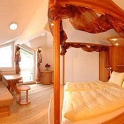 Room Strasser Landhaus Fotos