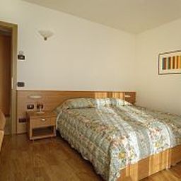 Habitación Albergo Karinhall Fotos