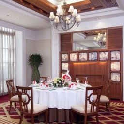 Ресторан Holiday Inn GUANGZHOU SHIFU Fotos