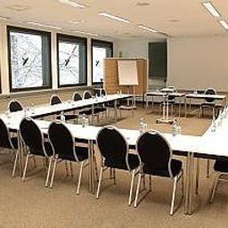 Salle de séminaires Airport- & Seminarhotel Neu-Isenburg Fotos