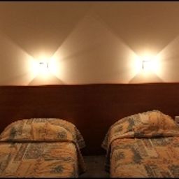  Fasthotel Nimes Fotos