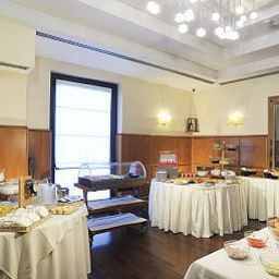 Buffet Poli Hotel Fotos